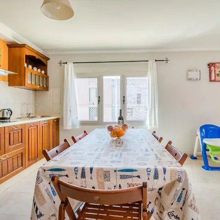 Inviting Holiday In With Terrace *