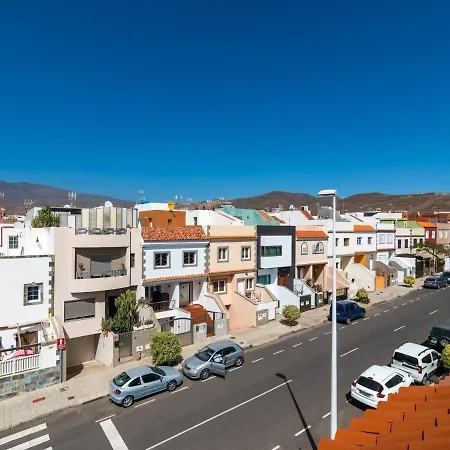 Inviting Holiday In With Terrace * Cruce de Arinaga